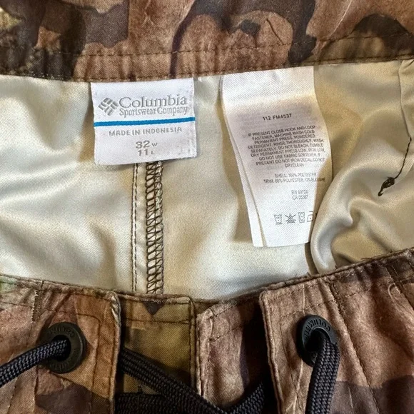 Columbia camo board shorts size 32 - Picture 3 of 7